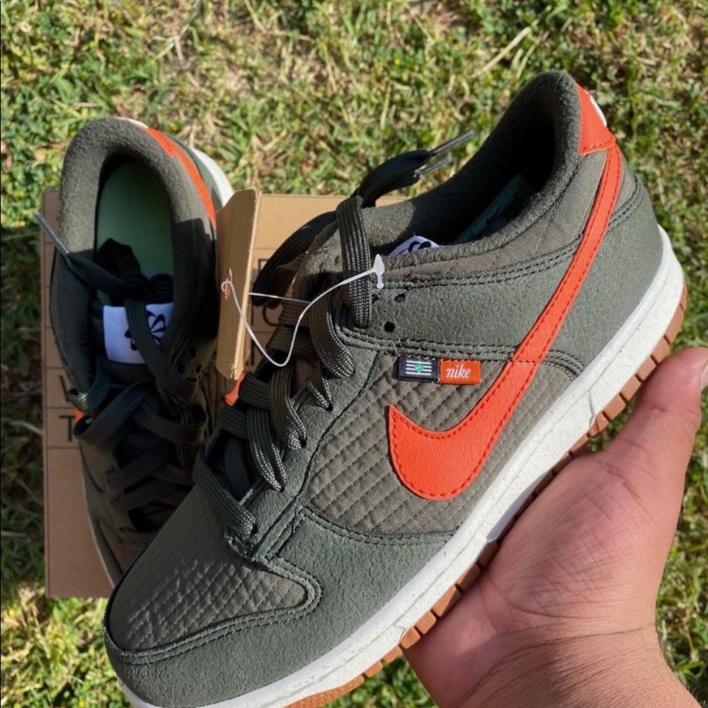Nike low dunks